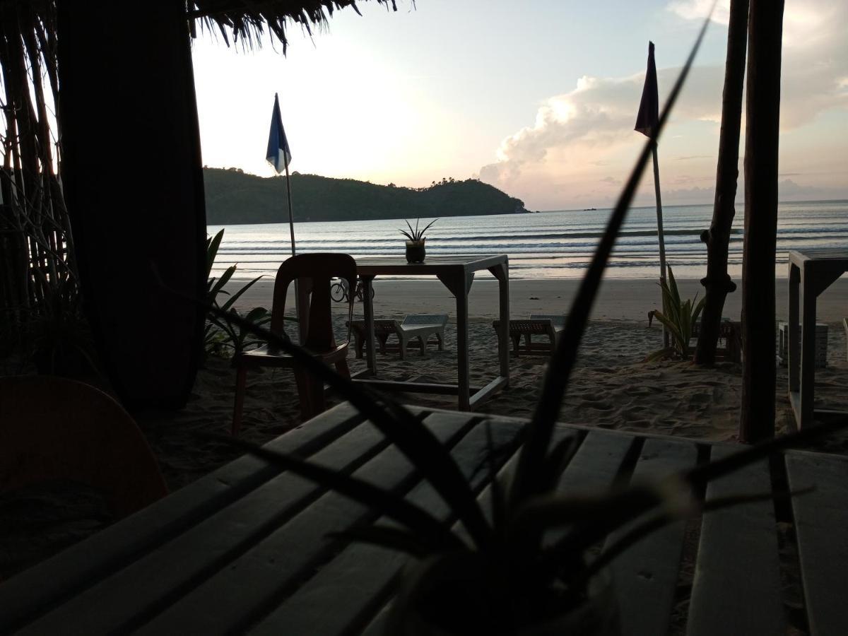 Zhaya'S Beach & Cottages Эль-Нидо Экстерьер фото